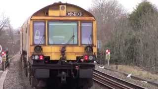 preview picture of video 'Network Rail Grinder at Long Eaton Station 28/02/15'