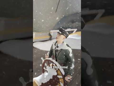 Captain Santa Drowns With Christmas Trees 😰