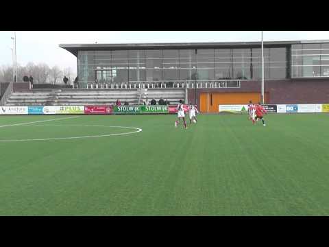 1 maart 2014 VV De Meern D4 - Geinoord D2 com 2-5 Goede redding Jens