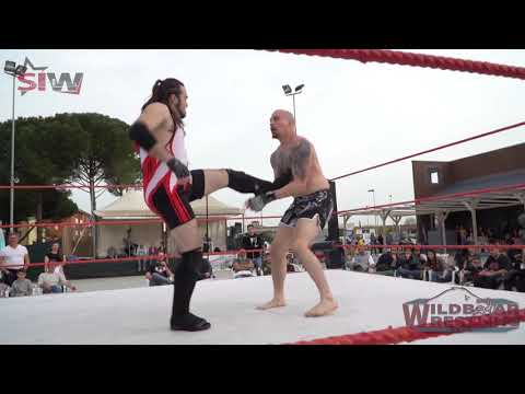 WRESTLING WILDBOAR - Ronin vs Marcus Valentine
