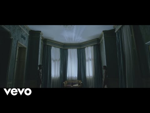 Gigi D'Alessio, Luchè - Come me (Official Video)