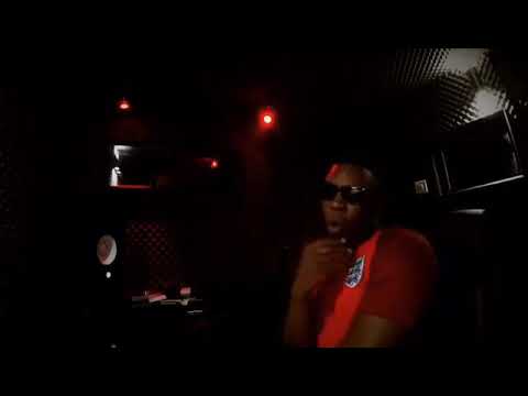 Ayo Beatz killing the Wo Wo Wo challenge.