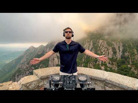 Mountain Cliff House Mix | RÜFÜS DU SOL, Adriatique, Parra for Cuva, Franky Wah