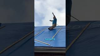Download lagu Shorts Stops Falling Off The Roof mp3 Download lagu Shorts Stops Falling Off The Roof mp3