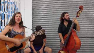 Ana Martí - Están vacíos