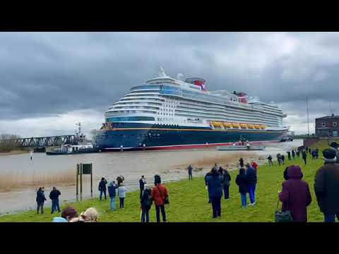 30.03.2022 - Emsüberführung der DISNEY WISH von der MEYER WERFT Papenburg bis zur Nordsee
