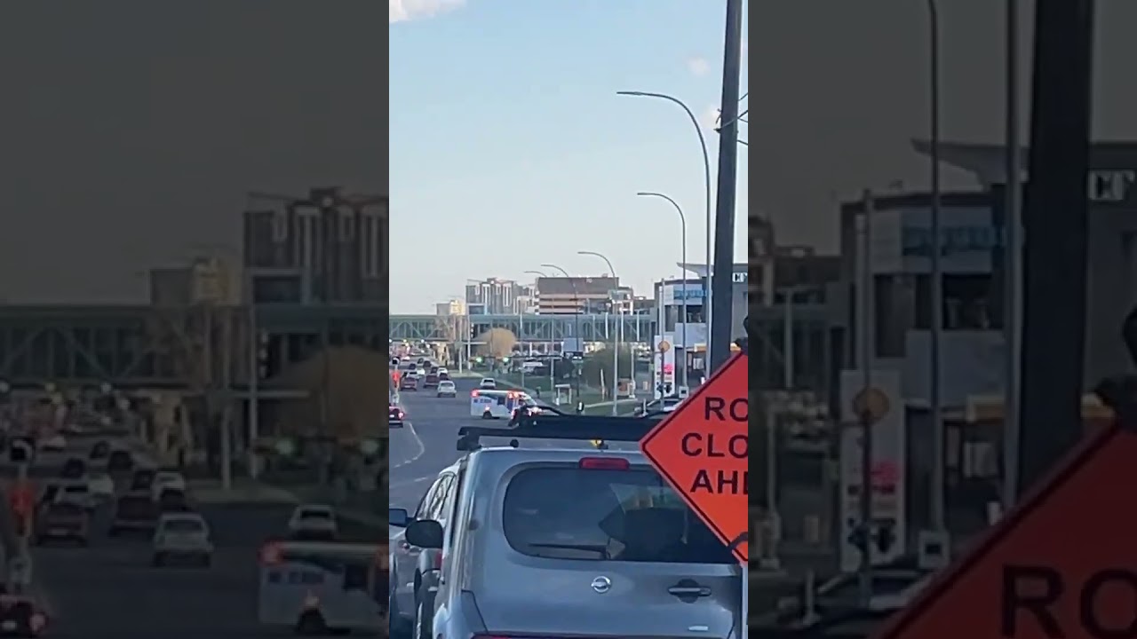 Calgary Ambulance Responding On MacLeod Trail HOT | AHS