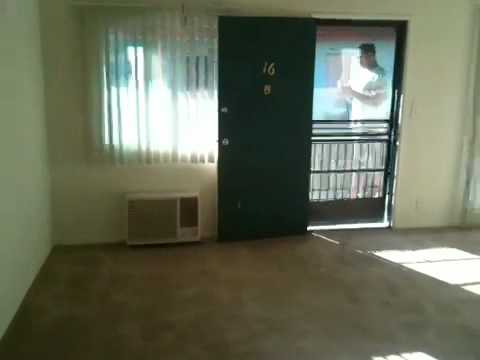 1 bed in Tarzana on Reseda and Clark