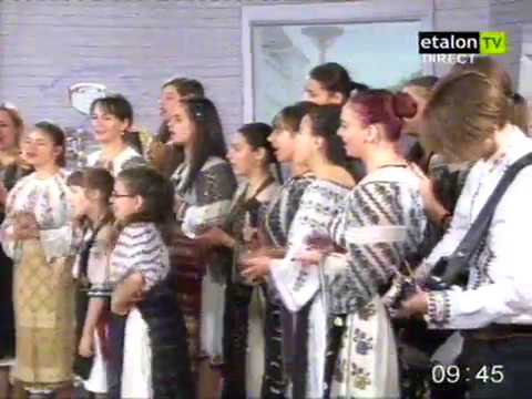 8 Grupul vocal "Voces Angeli" al C.N "Gib Mihaescu" din Dragasani la televiziunea Etalon