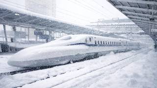 Download lagu 🇯🇵Riding on Japan's Snowiest Bullet Train on a Heavy Snow Day! | Tokaido Shinkansen (Kyoto→Maibara) mp3