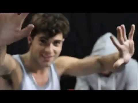 Momentos de Diego Domínguez durante #ViolettaEnVivo