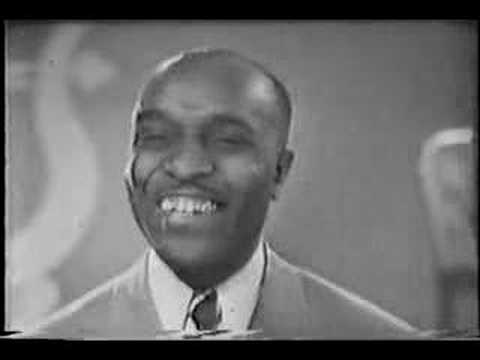 Louis Armstrong - Swingin' on Nothin'