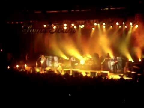 The Killers live @ Jahrhunderthalle Frankfurt 11.03.2007 - Somebody Told Me