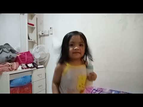 Asyifa & Aira Runsai dundang kasih Si diang.. Lagu (Rudah HJ Sawang)