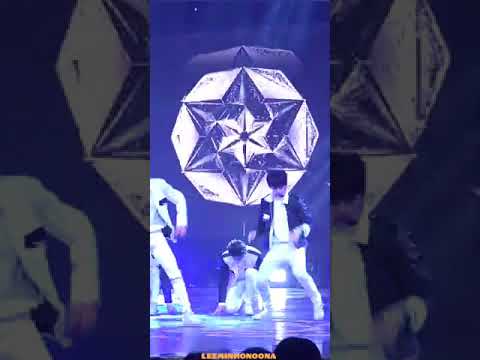 STRAYKIDS 스트레이키즈 FANCAM LEE KNOW "MIRROR" FOCUS AT MCOUNTDOWN