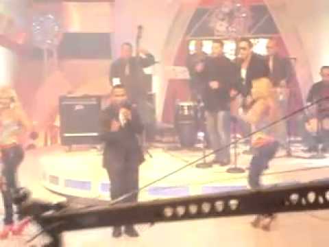 Villanosam Ft kiko rodriguez y Manole - Estremo (En ViVo Pa La Calle)