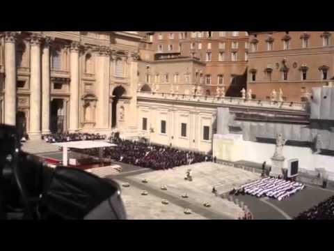 Messa petrina Papa Francesco a piazza San Pietro