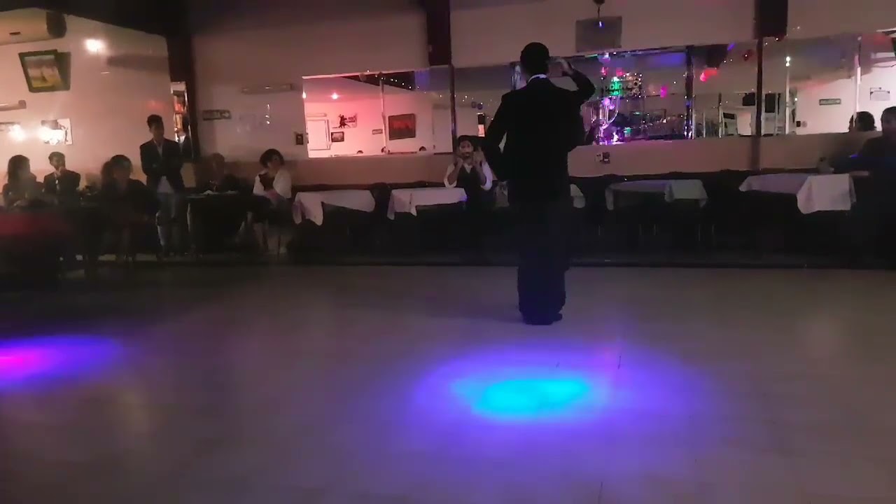 Laura Smart y Joaquín Besga en Milonga "Si Sos brujo" - "Abandono - Pedro Laurenz & Héctor Farrel"