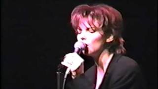 Martina McBride - 02  Where I Used To Have A Heart (acoustic) - Fan Fair 1993