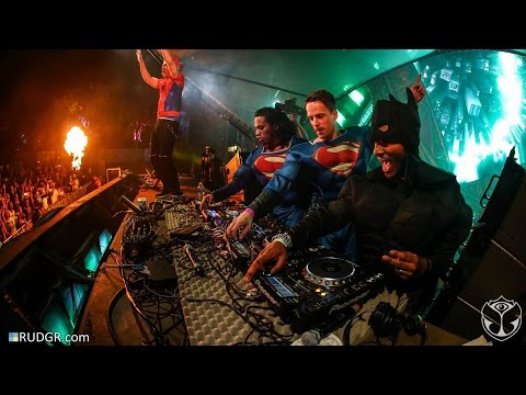 Superheroes LIVE @ Super You&Me Stage, Tomorrowland, Brasil (2015)