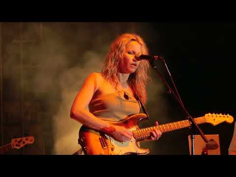 Ana Popovic 2018 02 25 Clearwater, Florida - Sea Blues Festival - Coachman Park