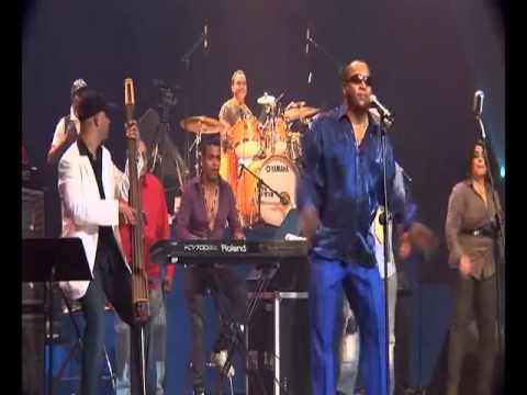 Juan Formell y Los Van Van feat José Luis Corte -  Dale dos