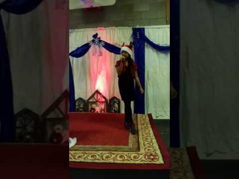 Little girl singing "Hallelujah"