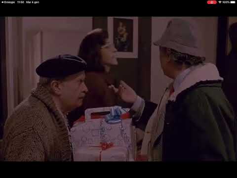 Parenti Serpenti  1992 - Frasi famose - Sono quattro giorni che non vado di corpo.