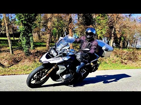Volta motorista al Lluçanès. Visita a Santa Llúcia de Sobremunt. 