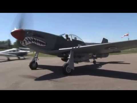 P51 Mustang Md 1944 Take off and Landing