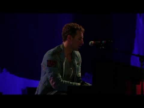 HD - The Scientist - Coldplay - Udine 2009