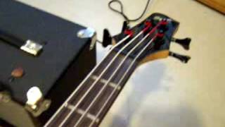 Video thumbnail for Mi nuevo bajo MB-4 Skull & Crossbones (video de muestra) by Rodrigo Cecchetto
