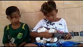 Download lagu Cover ukulele korban janji by hildan tox mp3