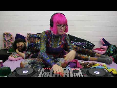 Bebetta In Bed #11 Bed2Bed with Cioz