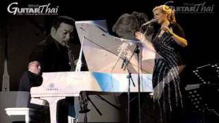 Simone Kopmajer - "Don't Let Me Be Lonely Tonight"