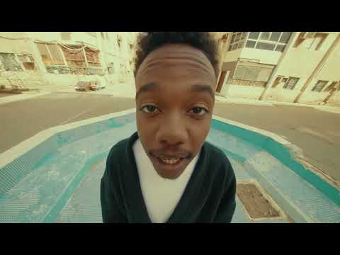 دافن شي ـ خياط