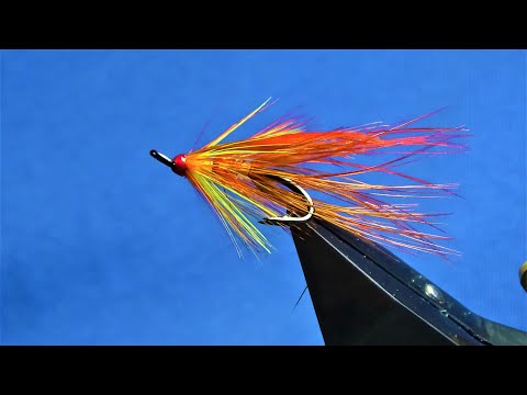 Tying a salmon fly ,Brolly's Gold Shrimp with Scott Jackson