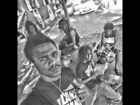 Waax-  Freestyle N°1 QueLafamille [SKYPROD]