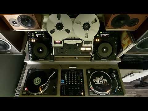 Video thumbnail for in the mix (ROMAN’S RADIO)
