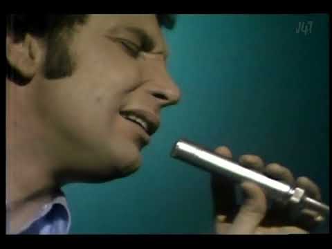 Tom Jones ~ With These Hands - live