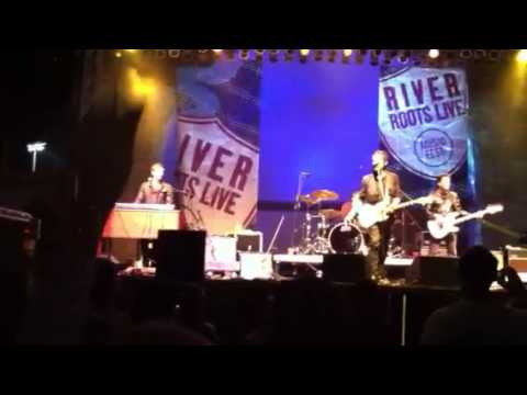 The Wallflowers 'One Headlight' at River Roots Live 2013