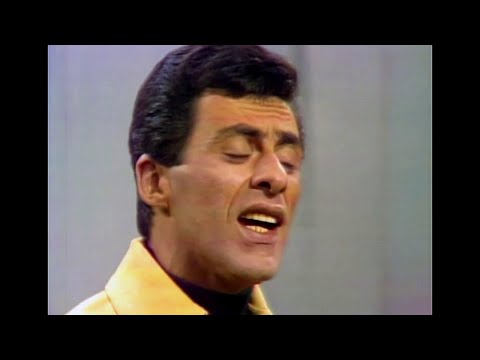 THE FOUR SEASONS - LET'S HANG ON"  full performance - 1966