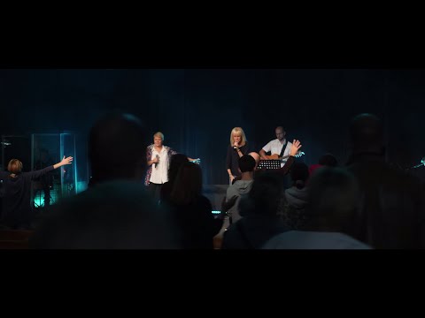 Sienna Worship Live - Jezu wywyższony bądź (org. Christ be magnified; tłumaczenie: Bogna Kuczyńska)