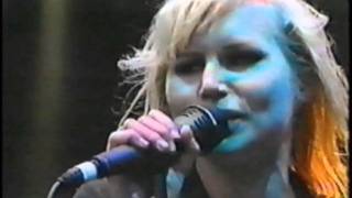 The Cardigans Live at Glastonbury Festival 1999 (7) - Do You Believe