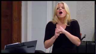 "Smash" Star Megan Hilty Sings Marilyn Monroe Song in Rehearsal for "Gentlemen Prefer Blondes"