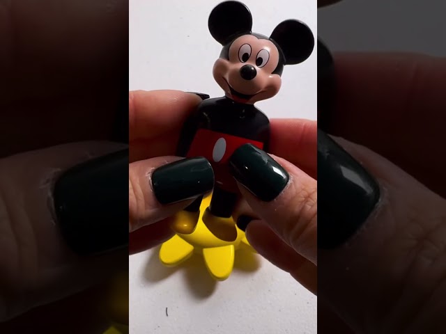 Vídeo relacionado con PLAYMOBIL 1,2,3 y Disney 71316 Winnie The Pooh y Piglet Casa del Árbol, Juguetes para Regalar y Divertidos Juegos de rol imaginativos, Juguete para niños a Partir de 12 Meses