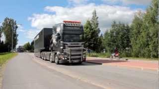 preview picture of video 'Truck Convoy - Power Truck Show 2012'
