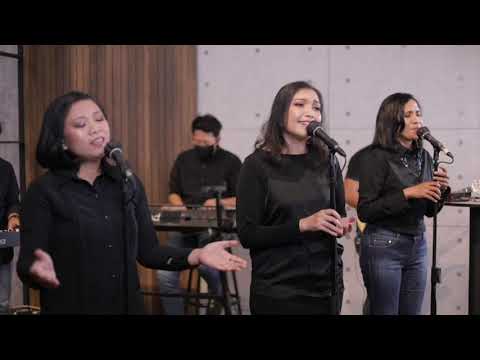 Tuhan Ada dan Melihat - Sari Simorangkir