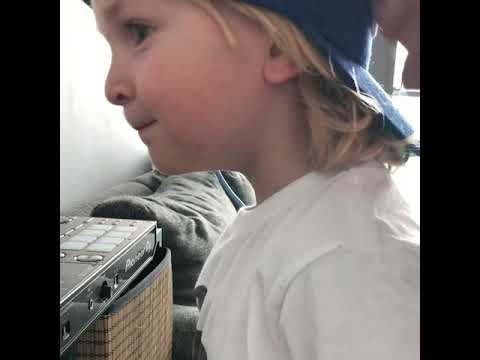 Drum & Bass Sunday! Dj Archie dropping bombs 💣 (Age 4 and 10 days)