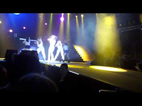 111213 United Cube in Brazil - HyunA - Bubble Pop!